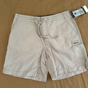 COLUMBIA Women's Khaki hiking shorts SIZE XS